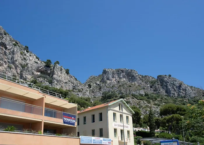 Bord De - Terrasse - Parking - Dy *